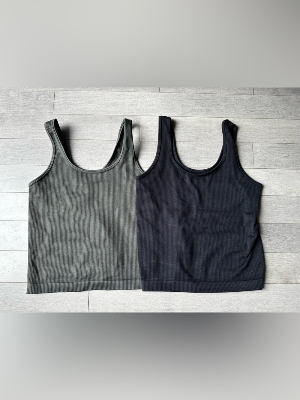 Lot Of 2 A New Day Black And Green Scoop Neck Ribbed Summer Tanktop Size Large